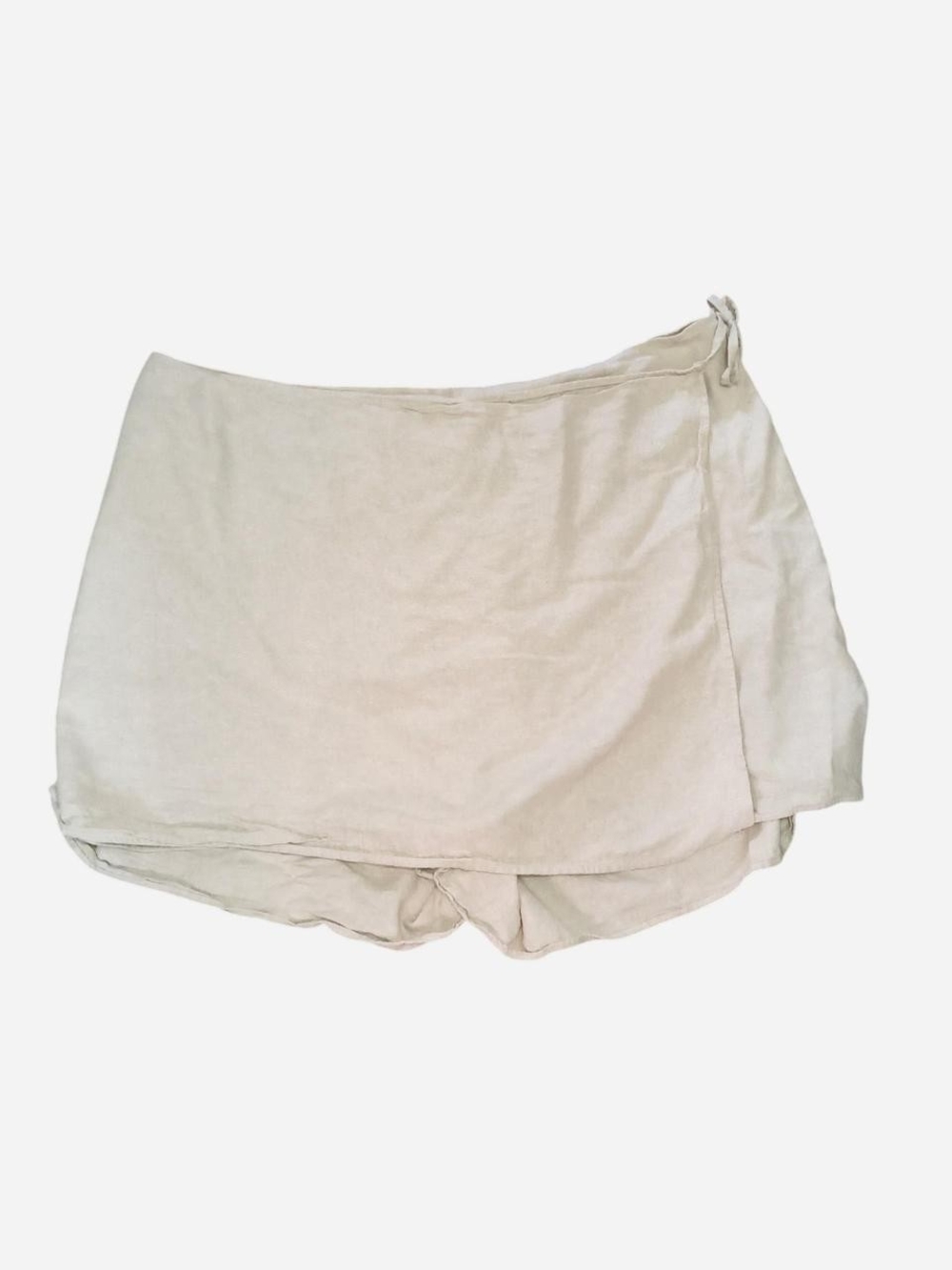Old Navy Cream Wrap-Style Skort with Side Tie